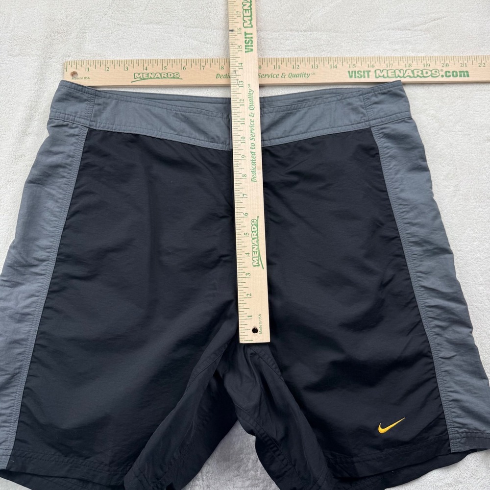 Vintage Nike Volleyball Mens 34x9" Grey/Black Color Block Retro Athletic Short - Picture 3 of 7